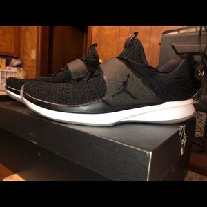 Men’s Jordan Trainer 2 Flyknit Training Shoes